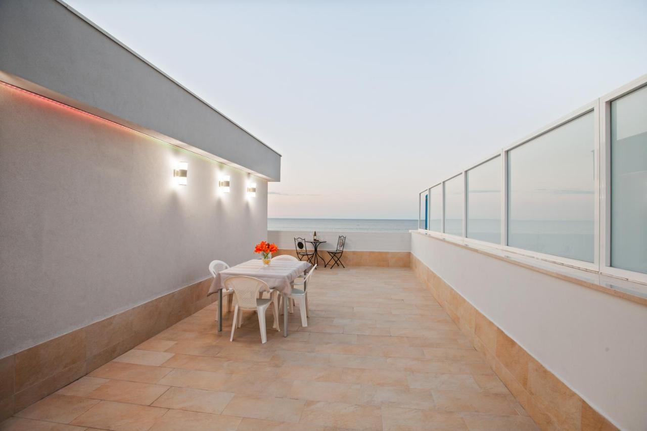Tramonto Sul Mare Bari Apartment Near The Airport Bagian luar foto