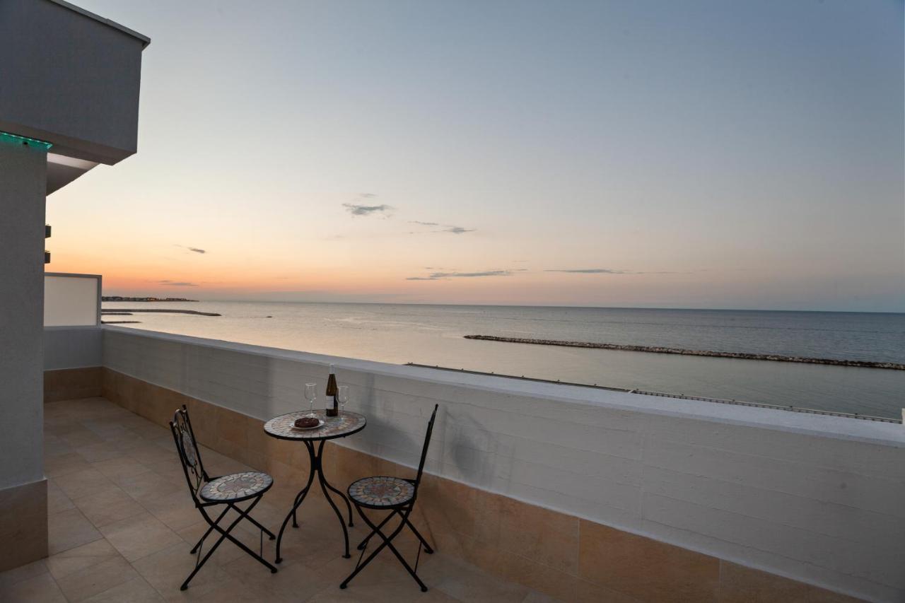 Tramonto Sul Mare Bari Apartment Near The Airport Bagian luar foto